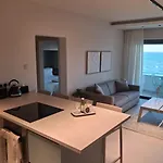 Lazuli Sea View&pool Ap 502 Larnaca