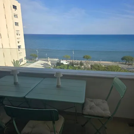Lazuli Sea View & Pool Ap 502 Appartement