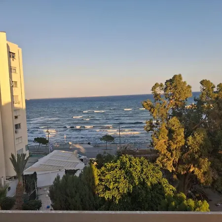 Lazuli Sea View & Pool Ap 502 Appartement Larnaca