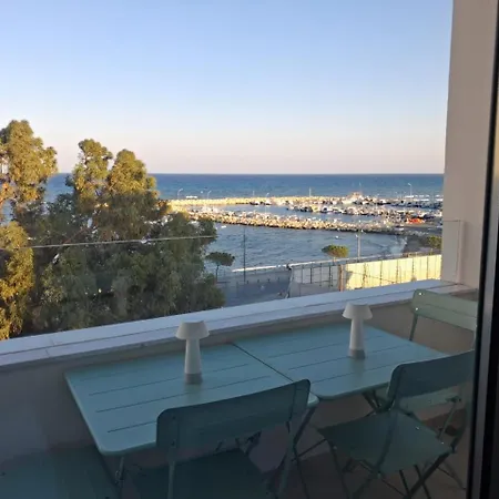 Lazuli Sea View & Pool Ap 502 Appartement Larnaca