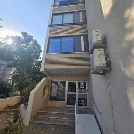 Lazuli Sea View & Pool Ap 502 Appartement
