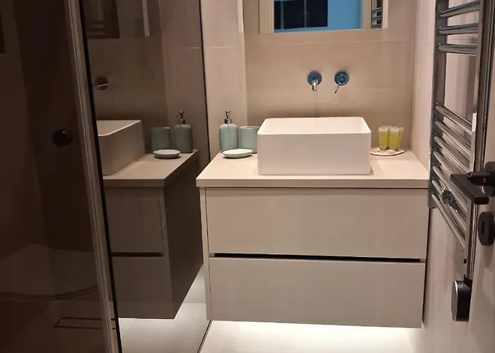 Lazuli Sea View & Pool Ap 502 Апартаменты Ларнака