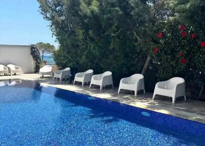 Lazuli Sea View & Pool Ap 502 Апартаменты