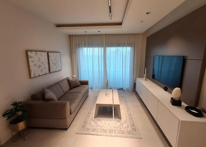 Lazuli Sea View & Pool Ap 502