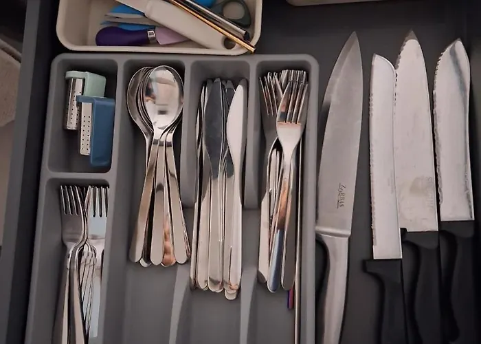 Lazuli Sea View & Pool Ap 502 * Ларнака